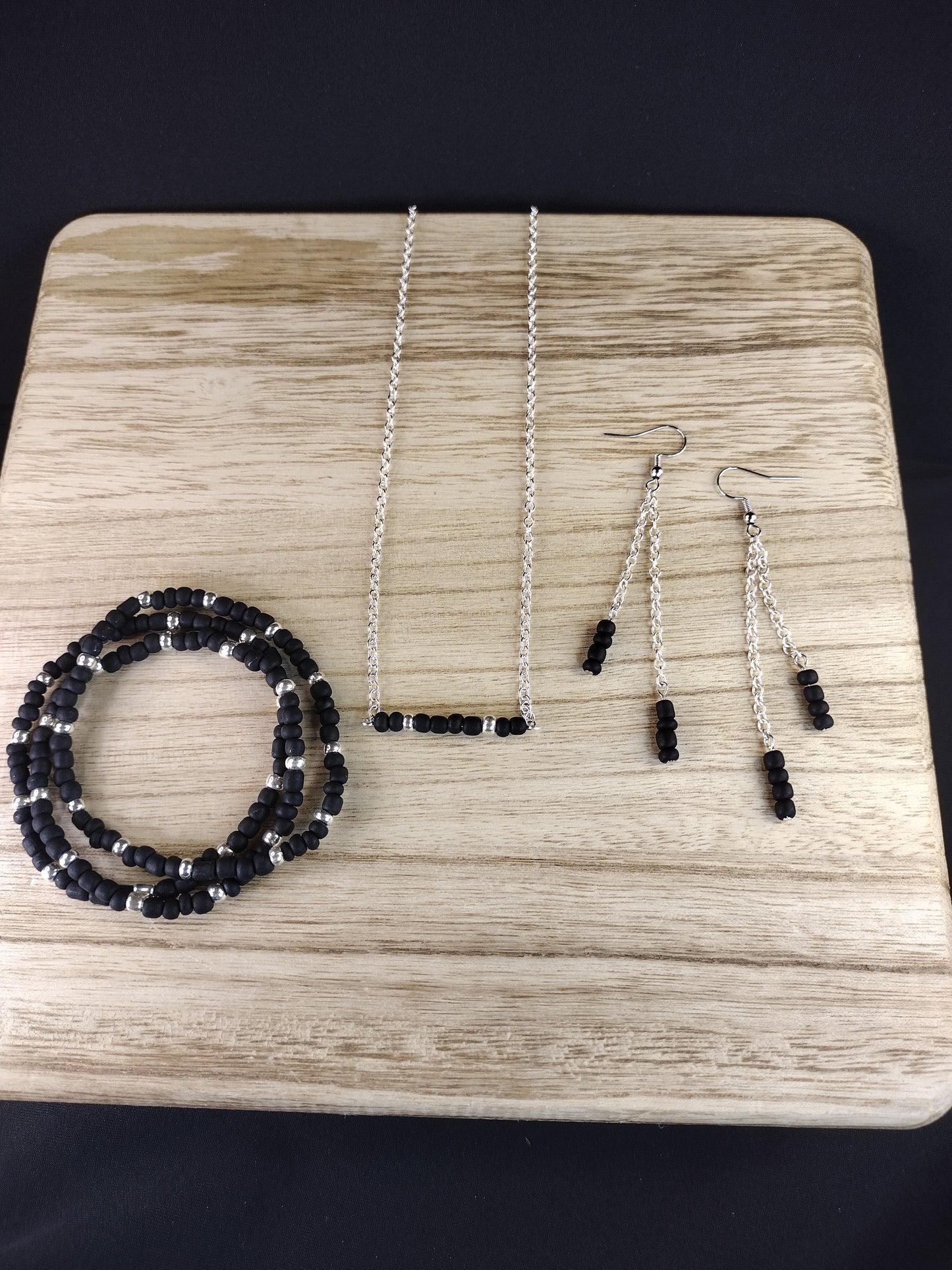 Black Seed Bead Bar Necklace Pretty Pineapple Bead Pretty Pineapple Bead