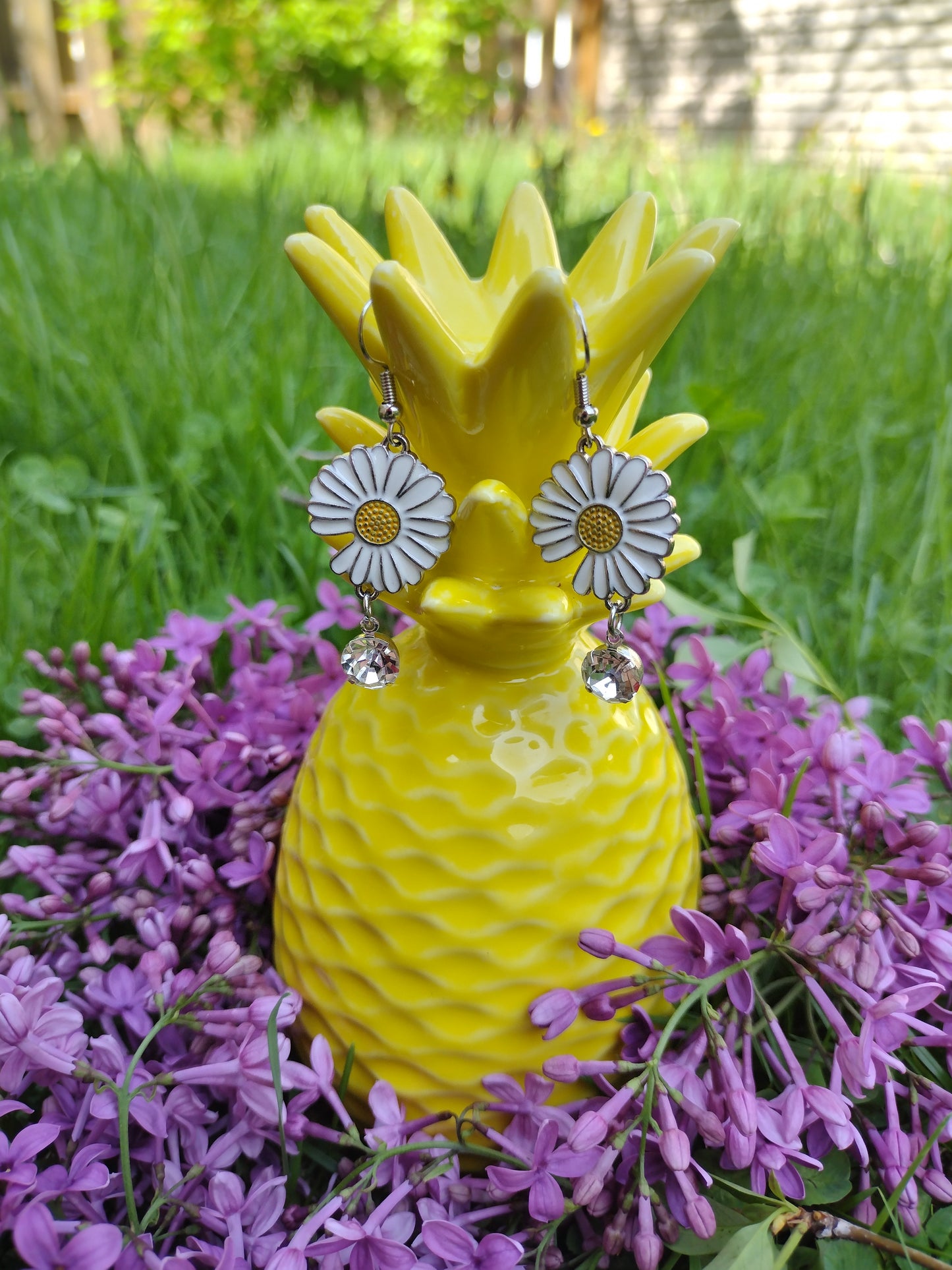 Daisy Rhinestone Earrings Pretty Pineapple Bead Pretty Pineapple Bead