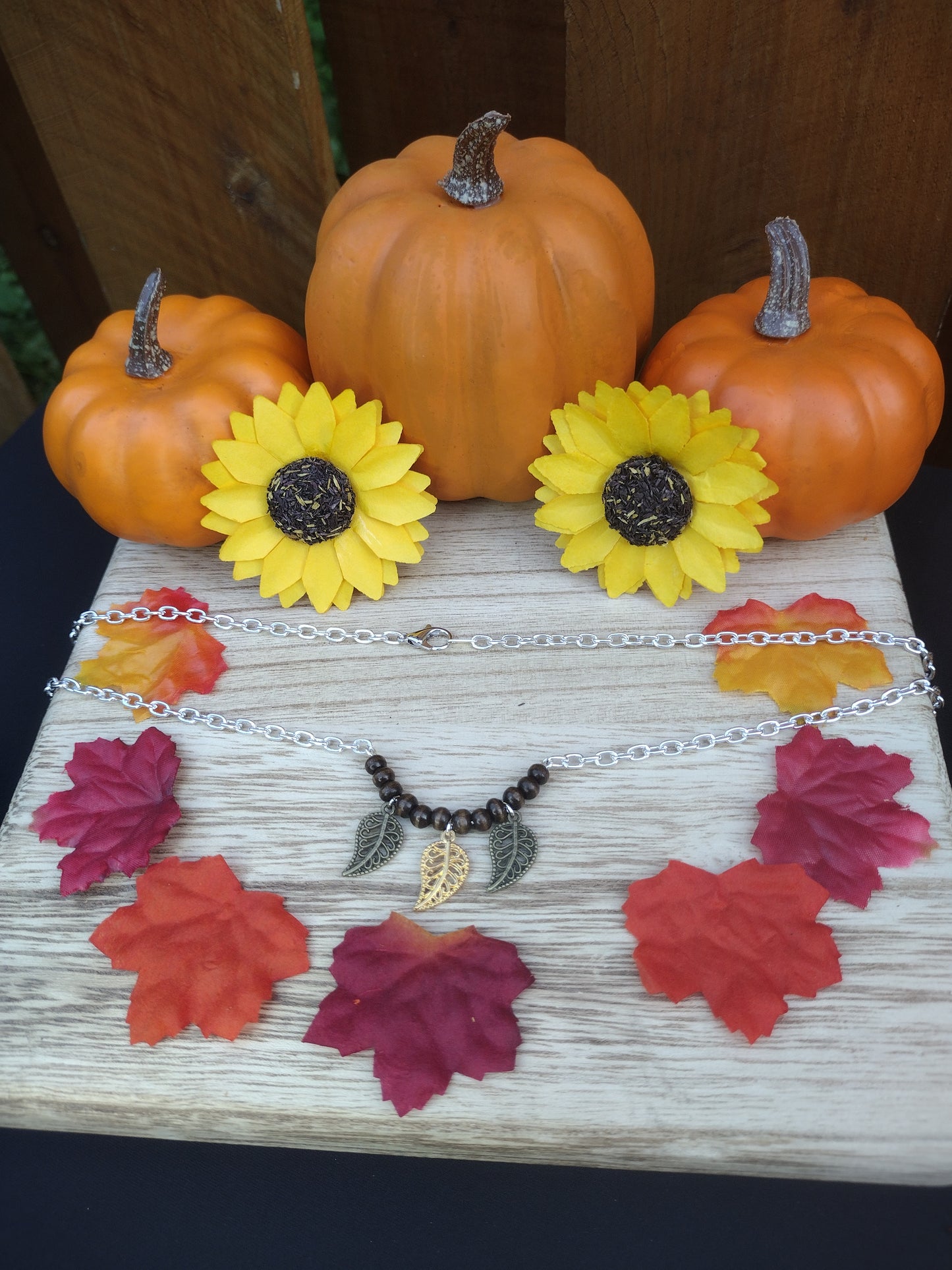 Mixed Metal Leaves Necklace Pretty Pineapple Bead Pretty Pineapple Bead