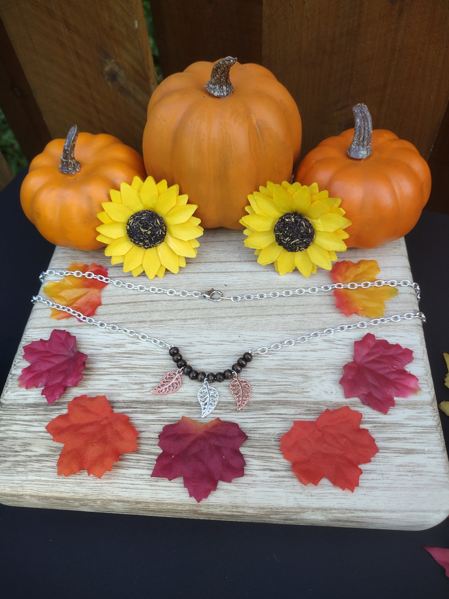 Mixed Metal Leaves Necklace Pretty Pineapple Bead Pretty Pineapple Bead