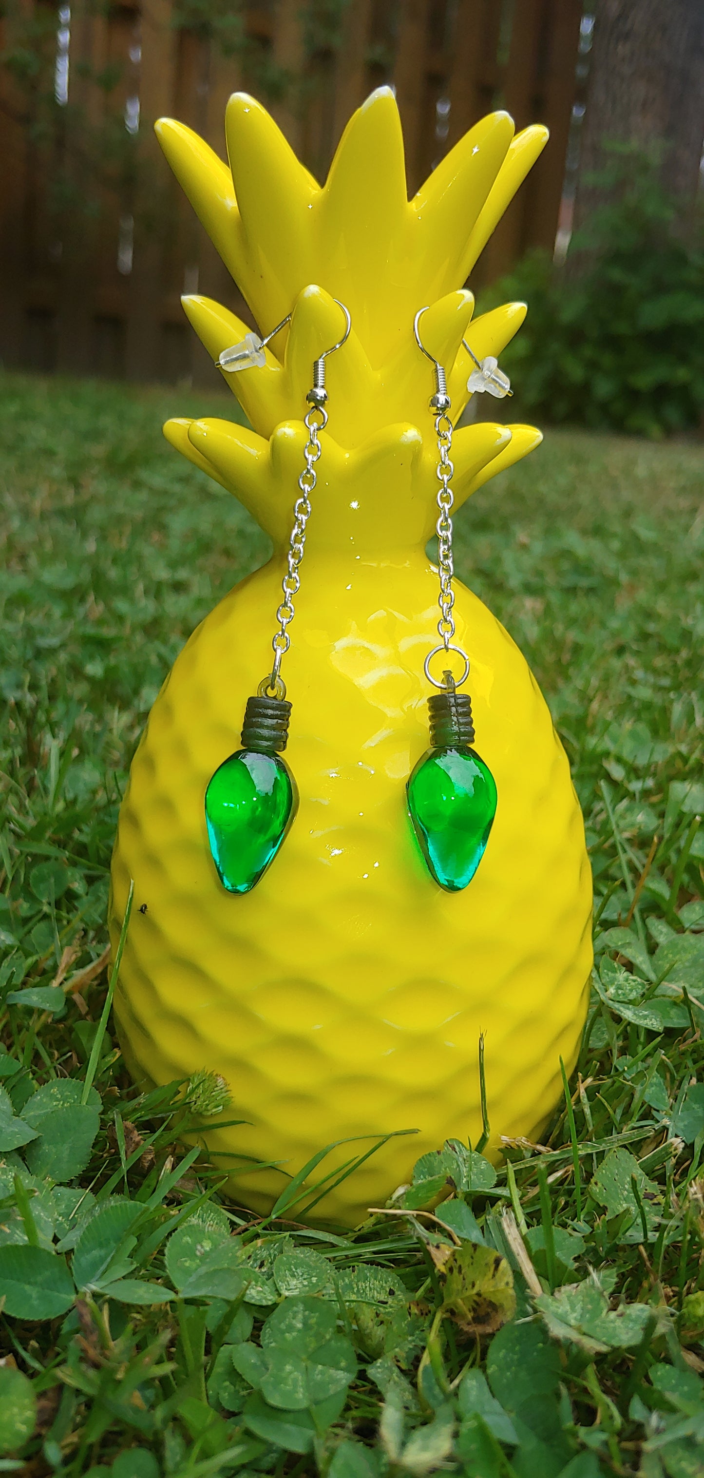 Green Christmas Bulb Earrings Prettypineapplebead Prettypineapplebead
