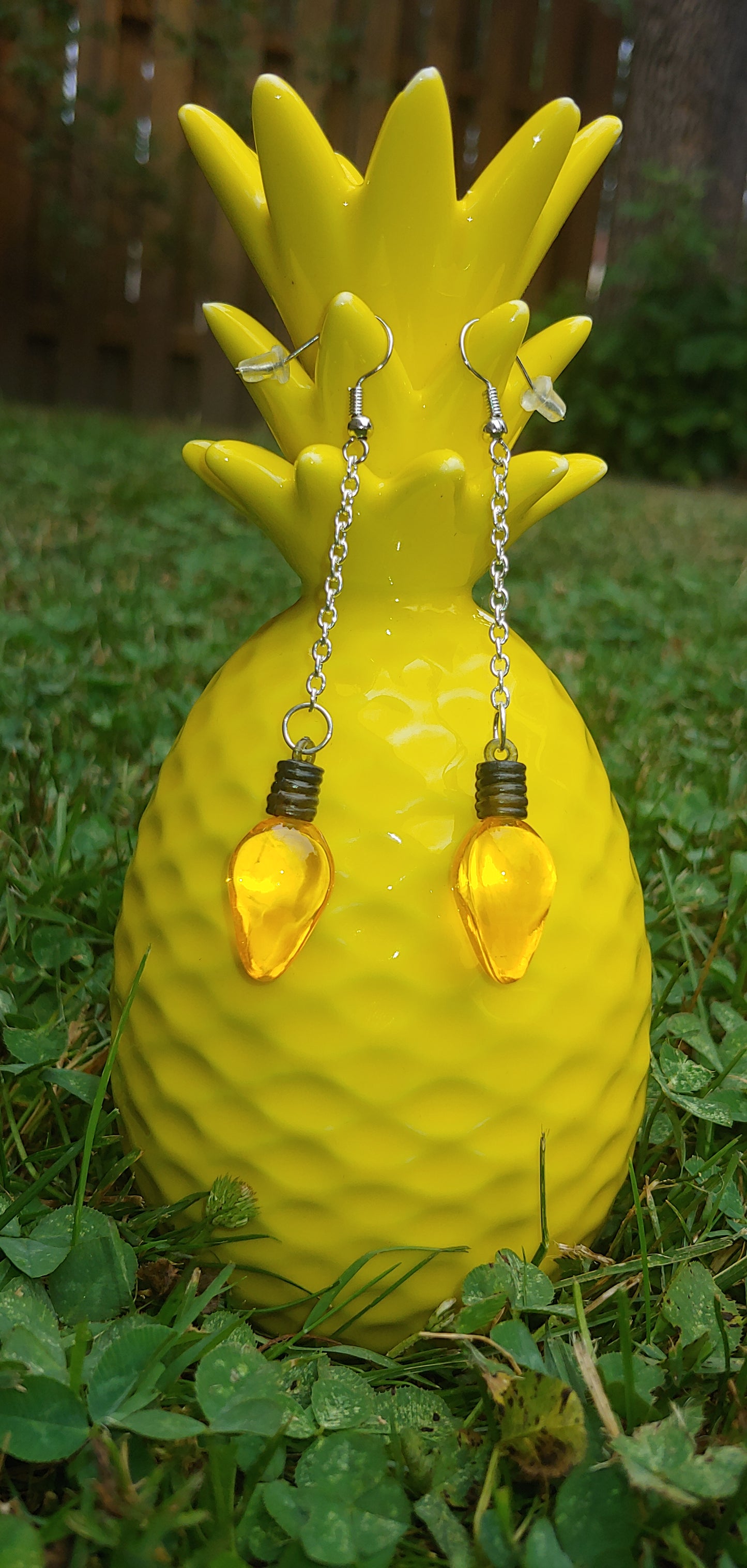 Yellow Christmas Bulb Earrings Prettypineapplebead Prettypineapplebead