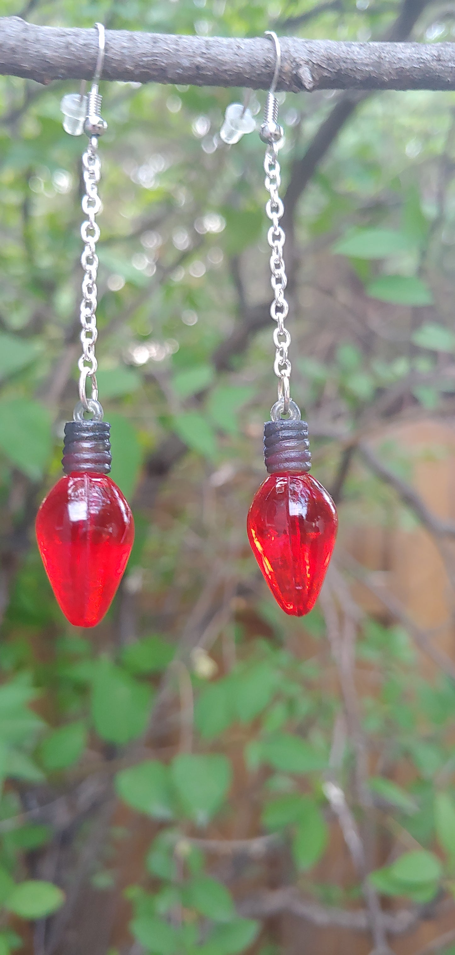 Red Christmas Bulb Earrings Prettypineapplebead Prettypineapplebead