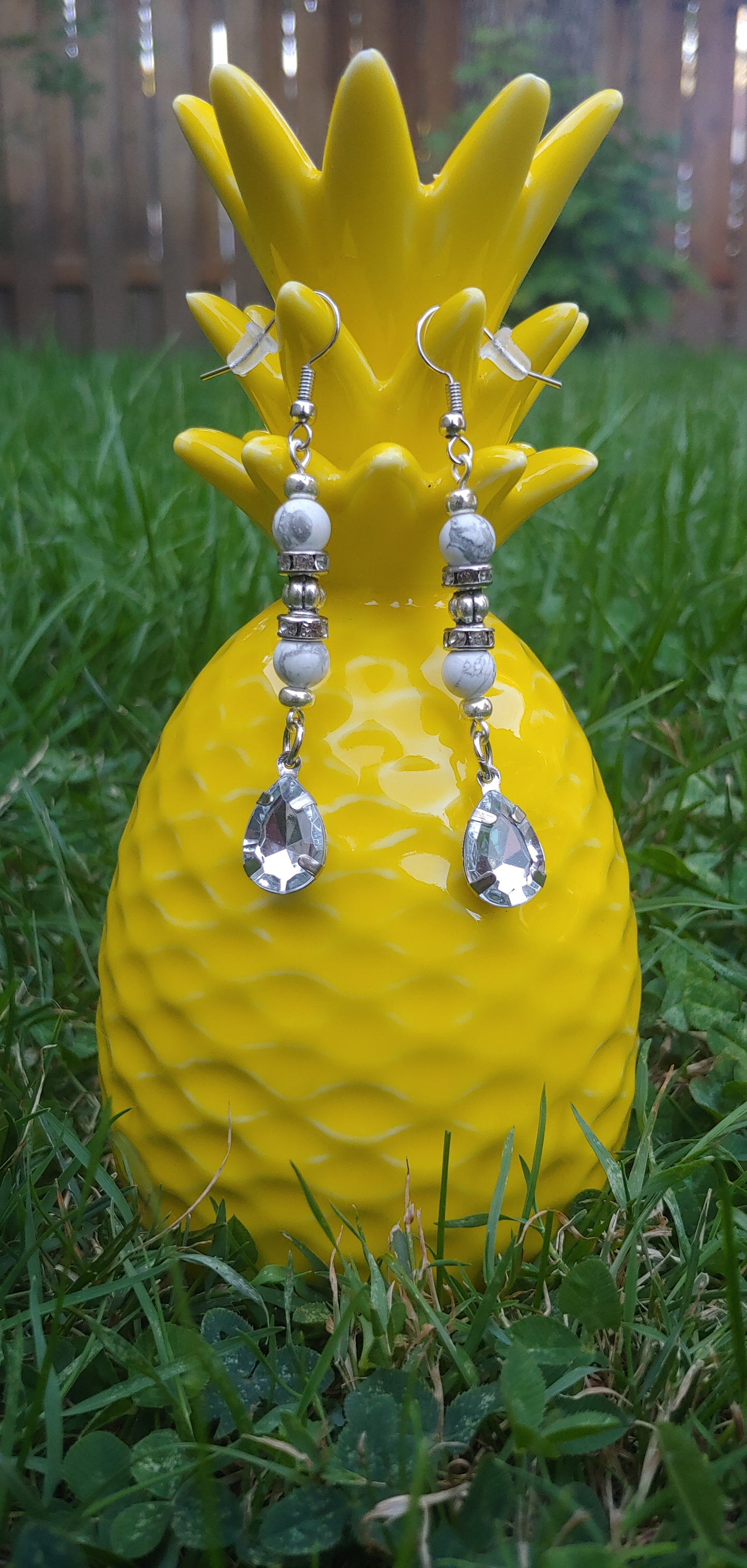 Howlite Sparkly Drop Earrings