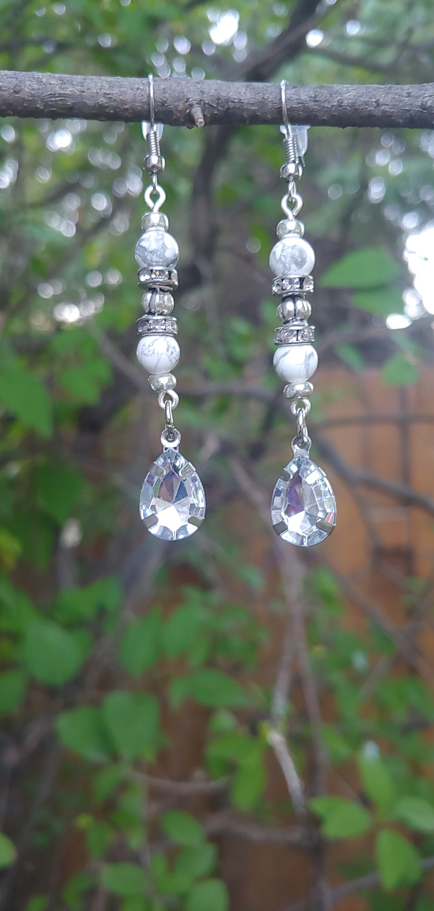 Howlite Sparkly Drop Earrings