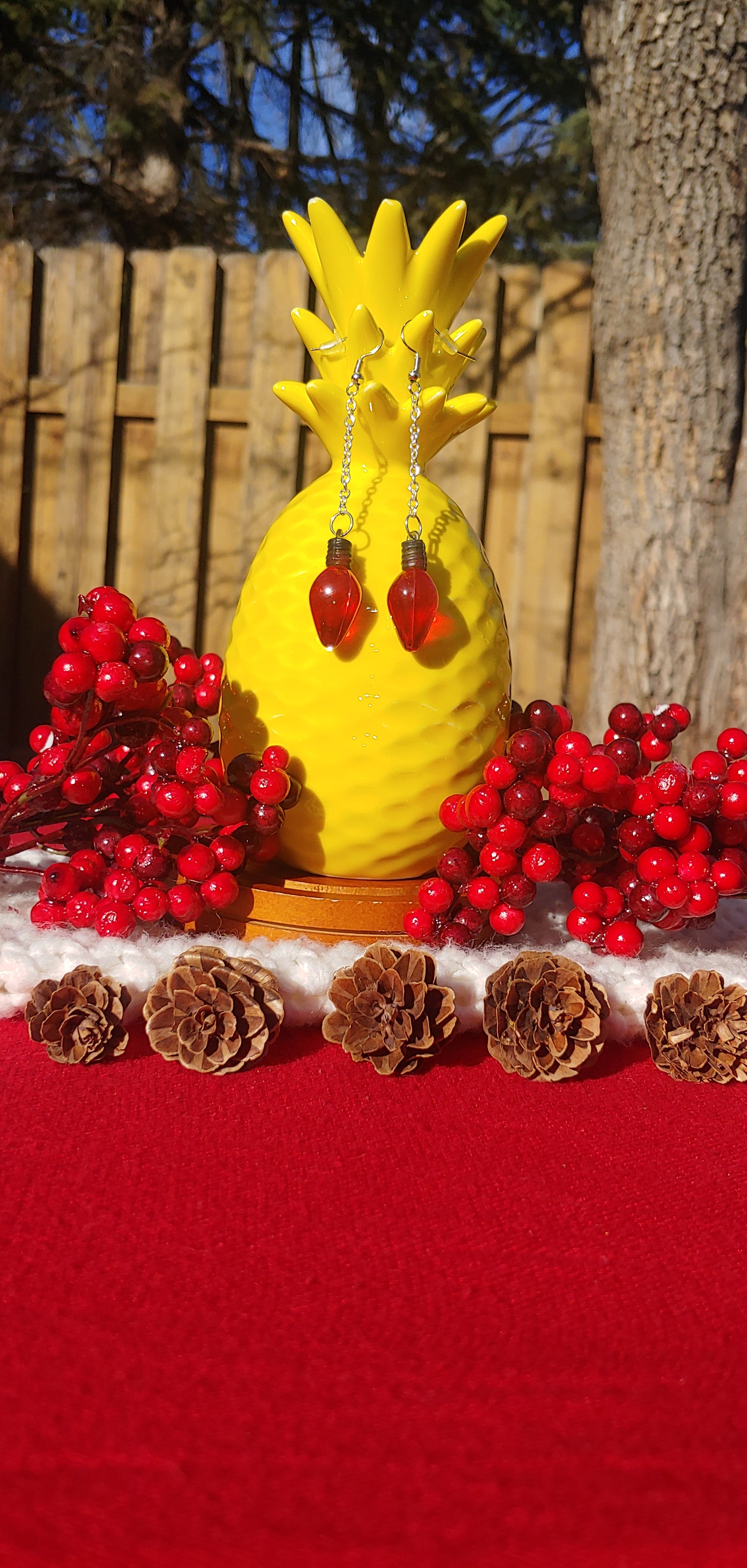 Red Christmas Bulb Earrings Prettypineapplebead Prettypineapplebead