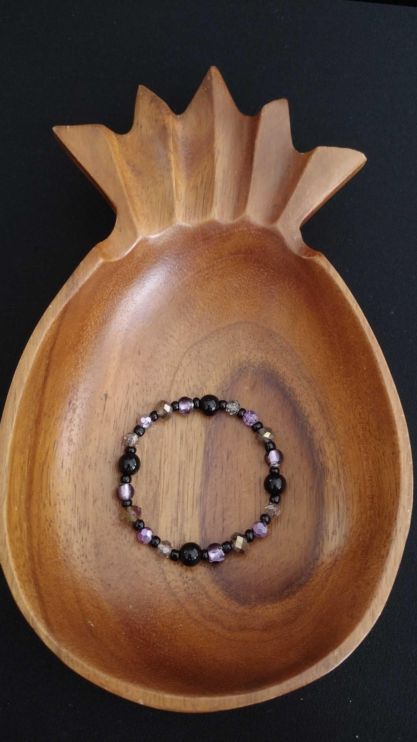 Black & Purple Stretchy Bracelet Pretty Pineapple Bead Pretty Pineapple Bead