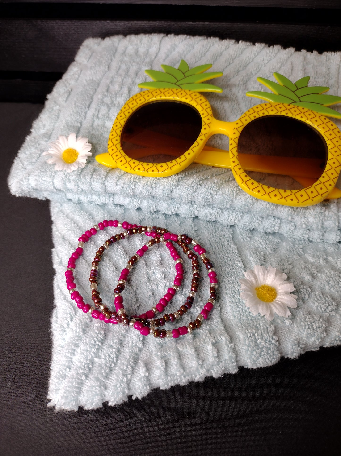 Pink & Iridescent Seed Bead Bracelet
