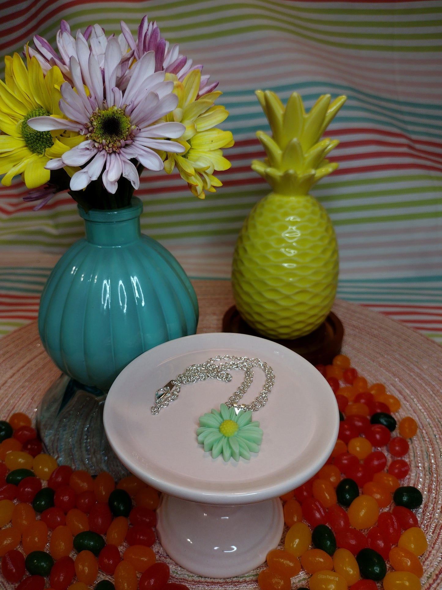 Green Daisy Flower Necklace Pretty Pineapple Bead Pretty Pineapple Bead