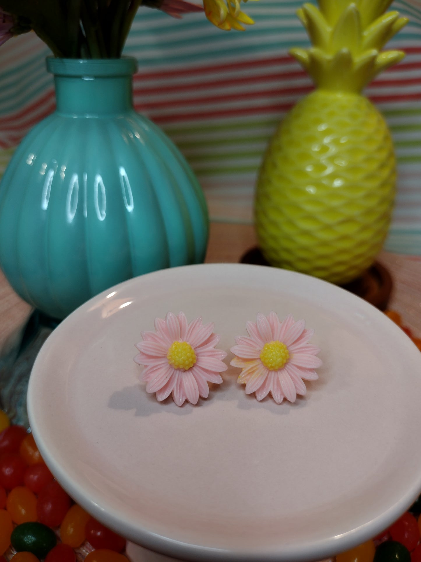 Large Pink Daisy Flower Stud Earrings Pretty Pineapple Bead Pretty Pineapple Bead