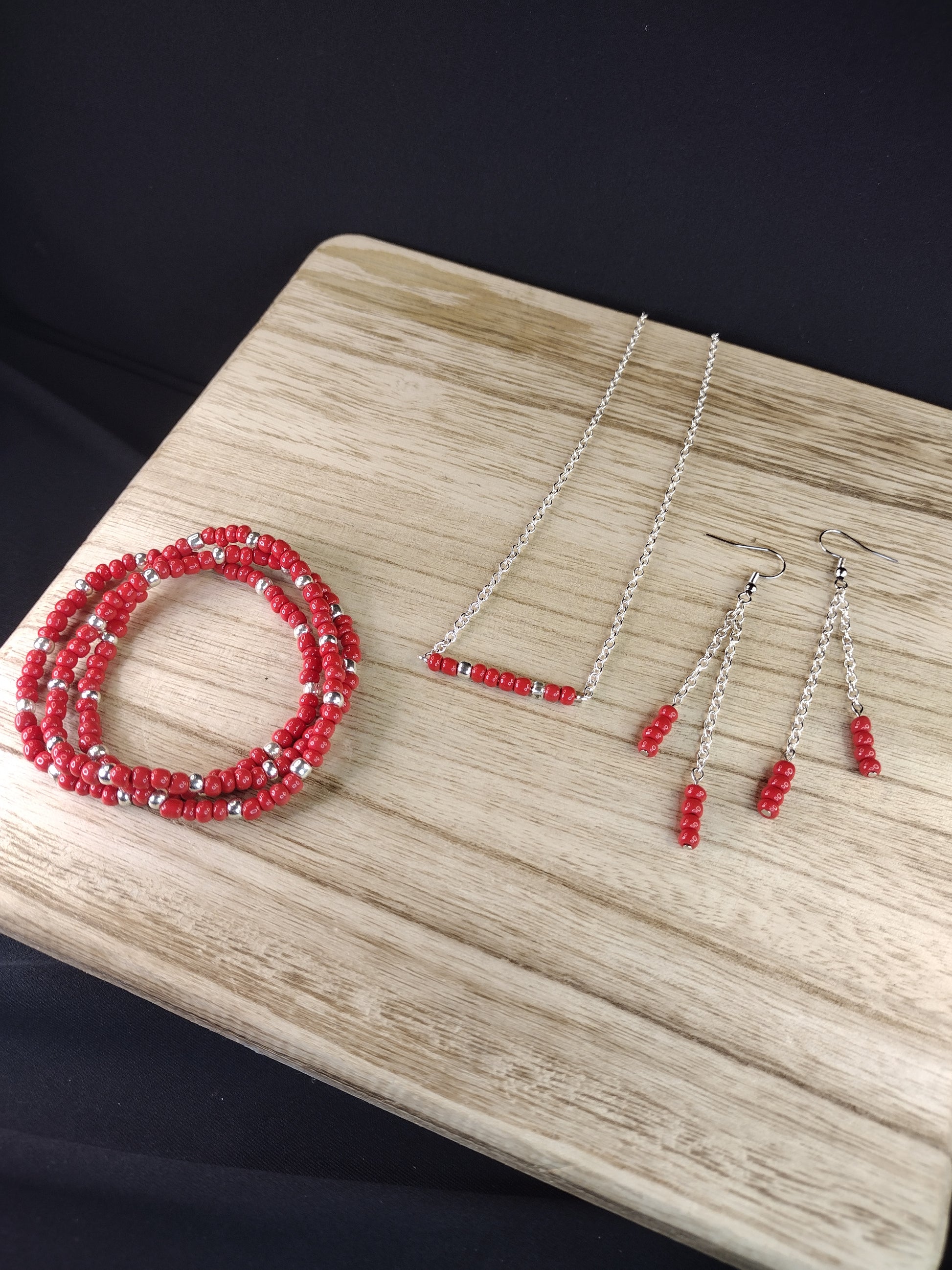 Red Seed Bead Bracelet Pretty Pineapple Bead Pretty Pineapple Bead