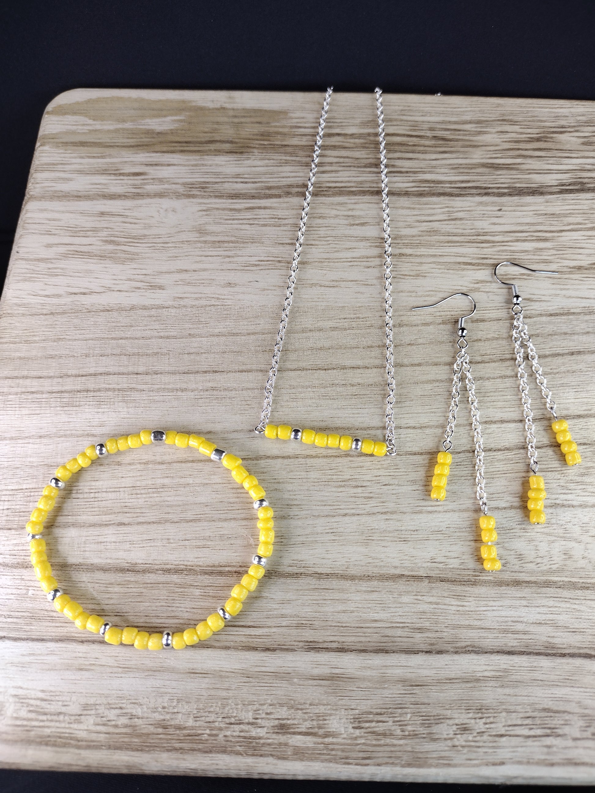 Yellow Seed Bead Bar Necklace Pretty Pineapple Bead Pretty Pineapple Bead