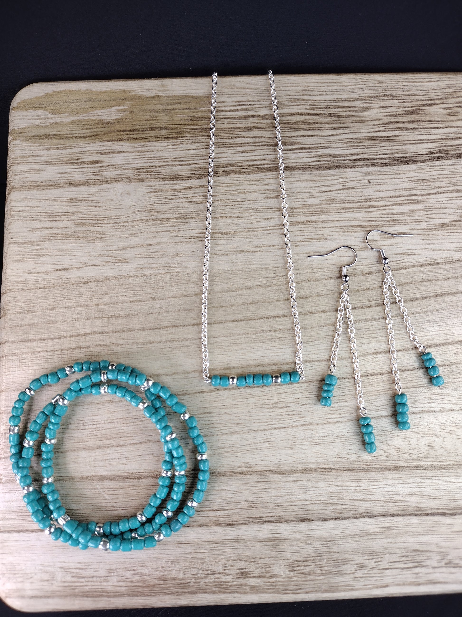 Turquoise Seed Bead Bar Necklace Pretty Pineapple Bead Pretty Pineapple Bead