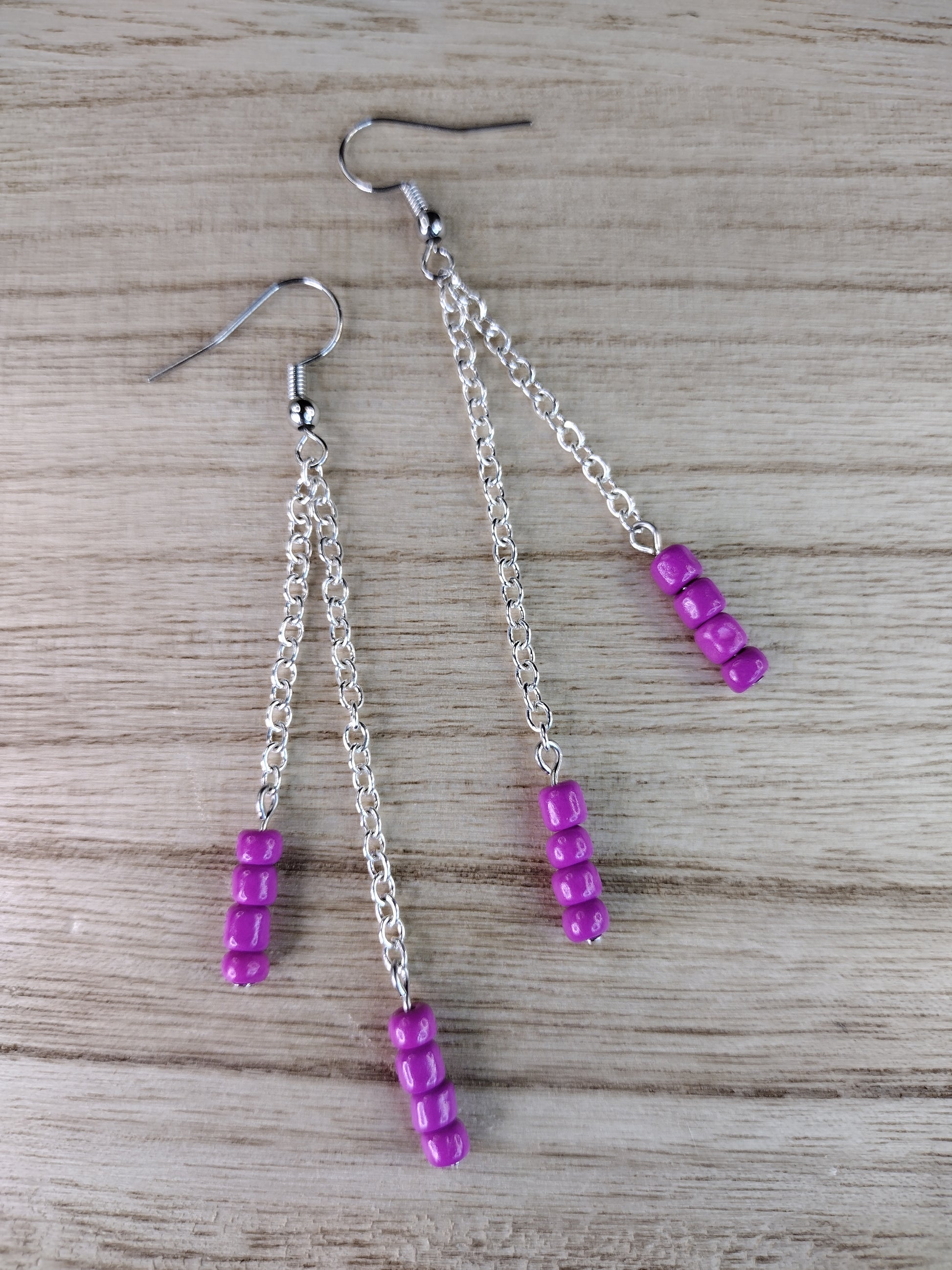 Magenta Seed Bead & Chain Drop Earrings Pretty Pineapple Bead Pretty Pineapple Bead