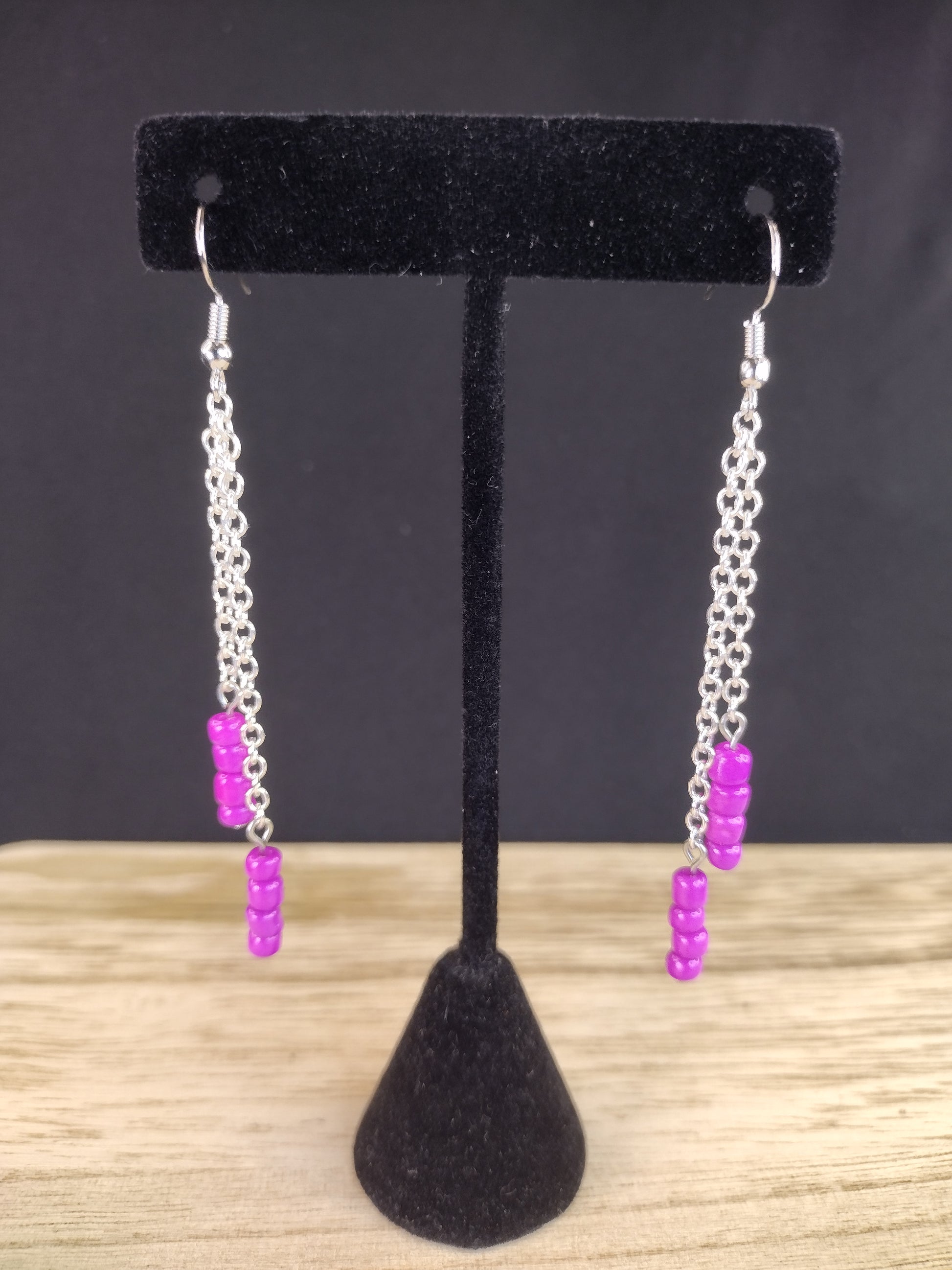 Magenta Seed Bead & Chain Drop Earrings Pretty Pineapple Bead Pretty Pineapple Bead