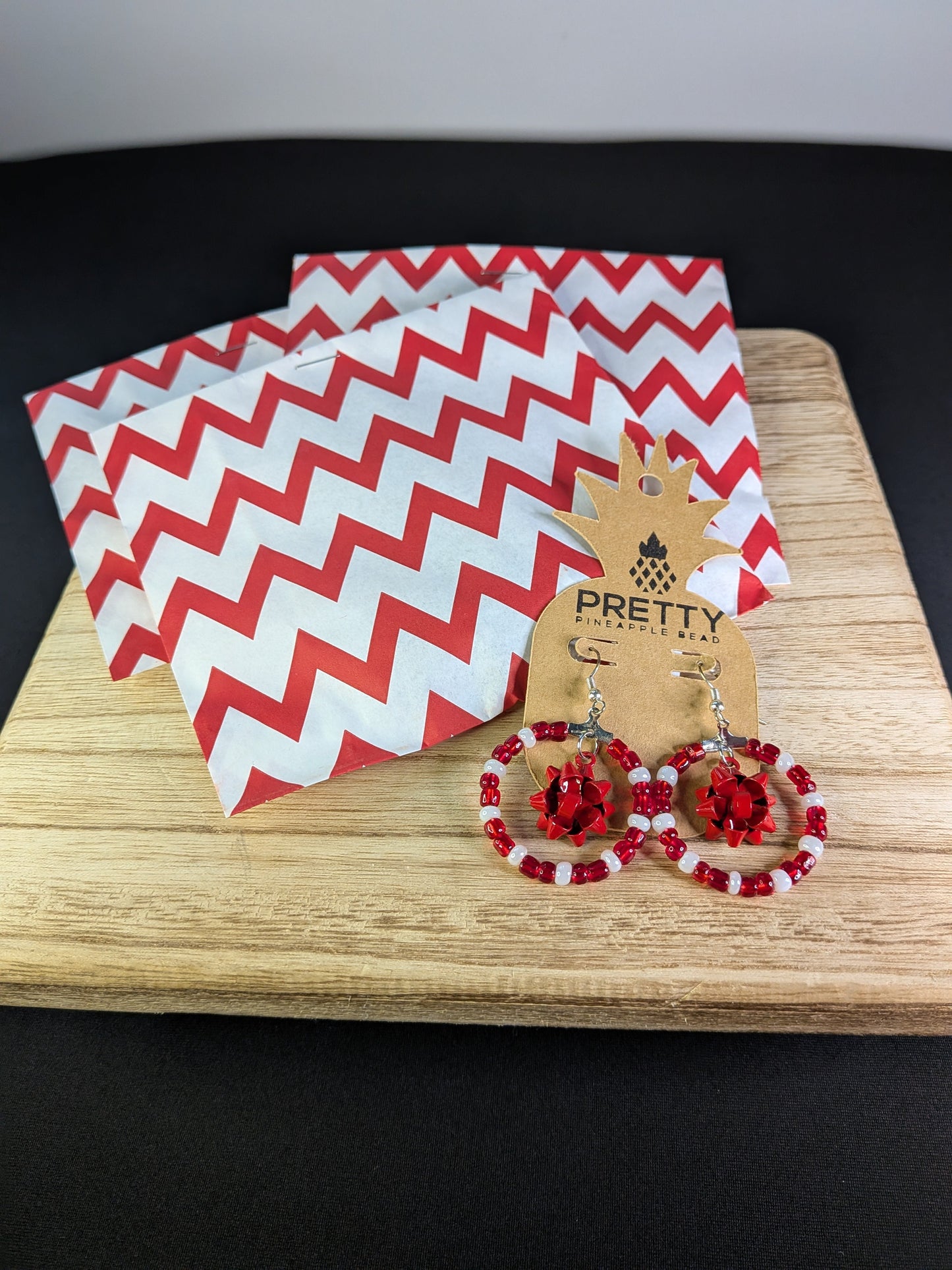 🎄🎁✨ Christmas Mystery Bag – A Surprise Sparkle for the Holidays! Pretty Pineapple Bead  Pretty Pineapple Bead