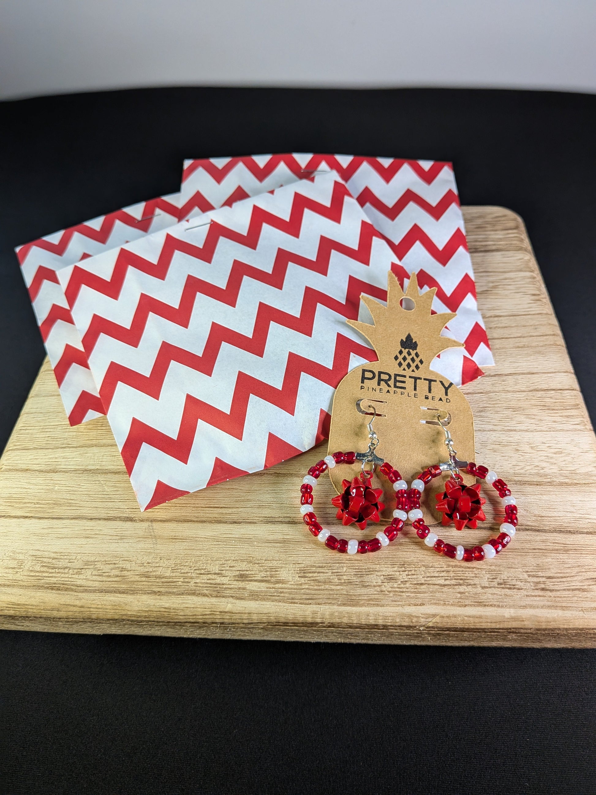🎄🎁✨ Christmas Mystery Bag – A Surprise Sparkle for the Holidays! Pretty Pineapple Bead  Pretty Pineapple Bead
