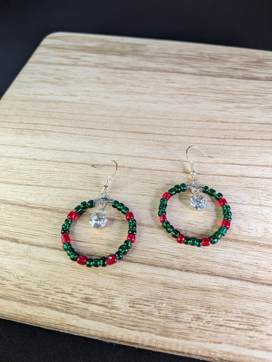 🎄 Christmas Gem Drop Seed Bead Hoop Earrings – Festive, Elegant & Sparkly Pretty Pineapple Bead Pretty Pineapple Bead