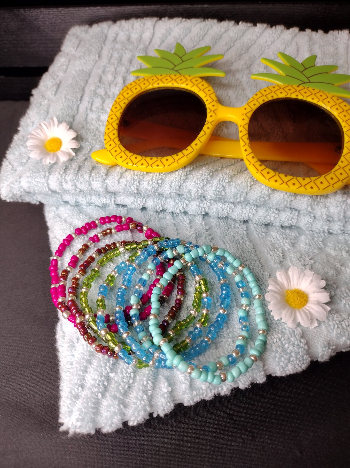 Pink & Iridescent Seed Bead Bracelet