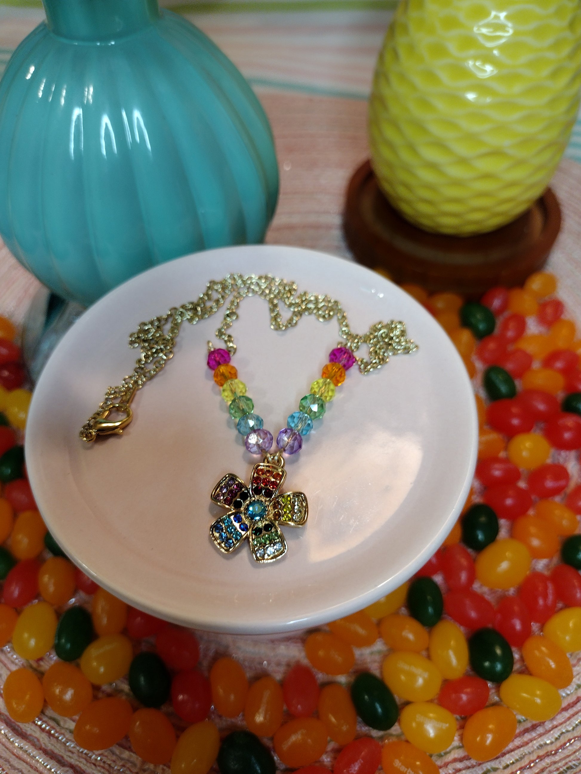 Rhinestone Flower Necklace Pretty Pineapple Bead Pretty Pineapple Bead